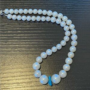 Vintage Faux Pearls & Turquoise Stone Focal Bead Necklace